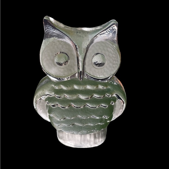Viking Glass owl Paper weight. - Picture 2 of 4